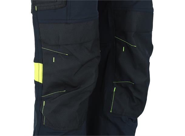Bismuth Stretchpant ZP W. Pocket  BLK 58 Black Beauty 